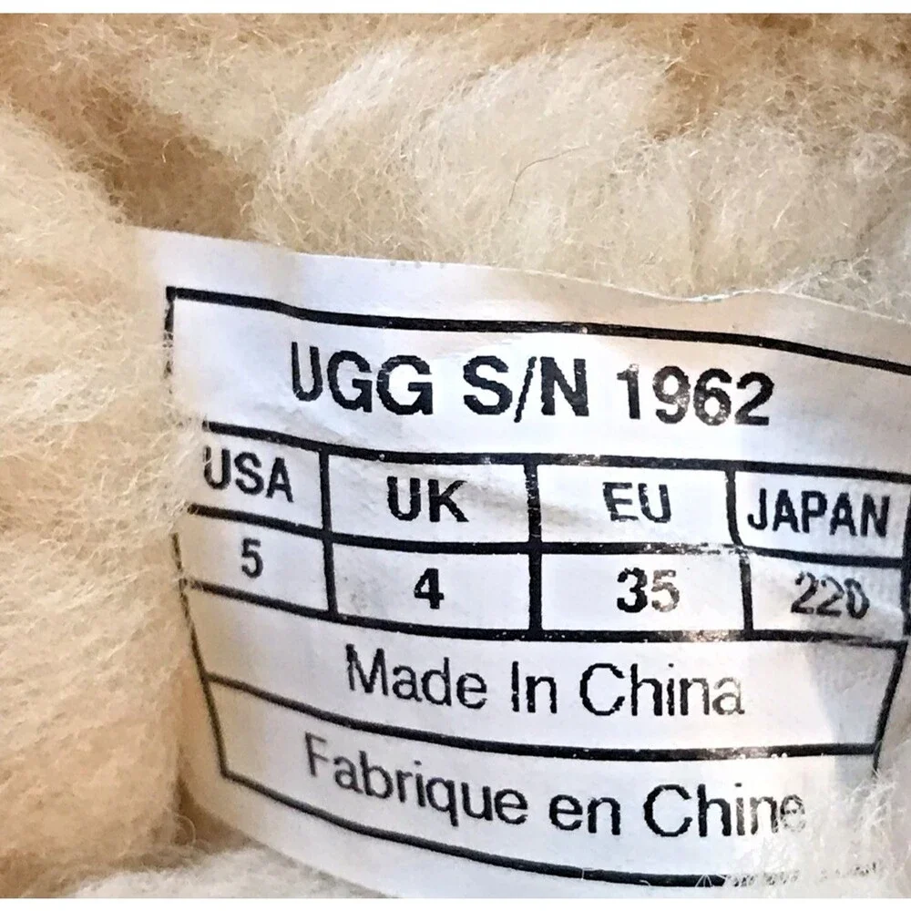 UGG Australia Chestnut Bailey Button Triplet Winter Boots 1962 Women's 5 Sherpa - Picture 9 of 13